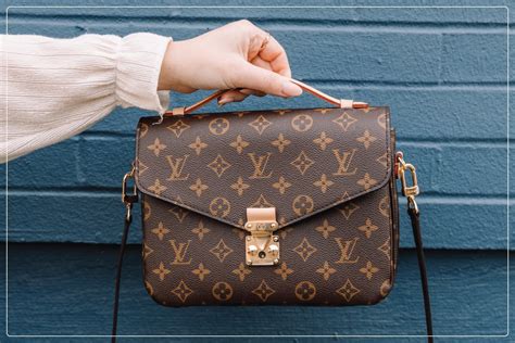 counterfeit louis vuitton bag|how to authenticate Louis Vuitton.